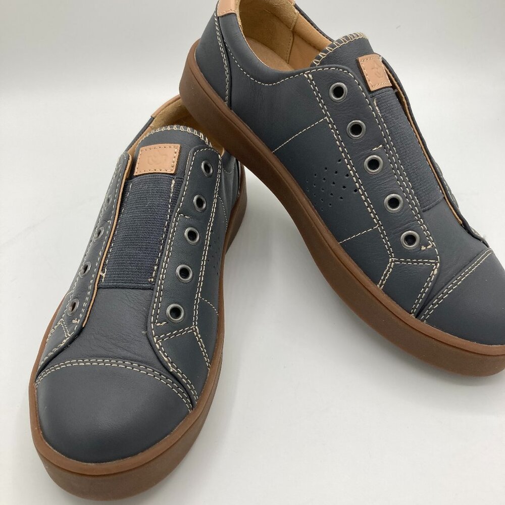 SPENCO SHOES  6.5  NEW WOMENS